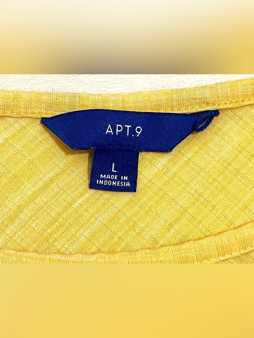Apt. 9 Women’s Yellow Tie-Sleeve Quarter Sleeve Top Textured & Ruched Sides Lg - Picture 5 of 16